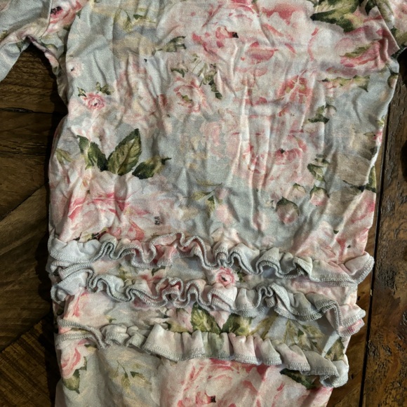 Poshpeanut Celine romper - Picture 6 of 6